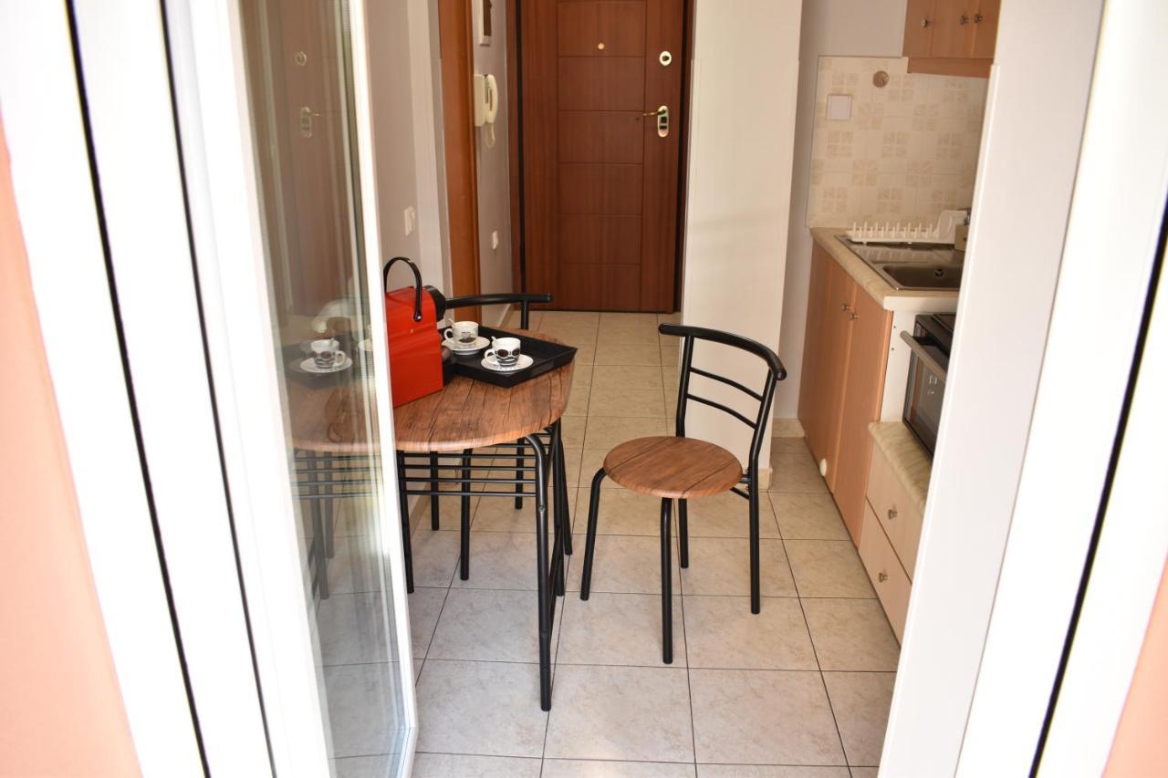 Little Emerald - Central Spot Apartments Volos Exterior photo