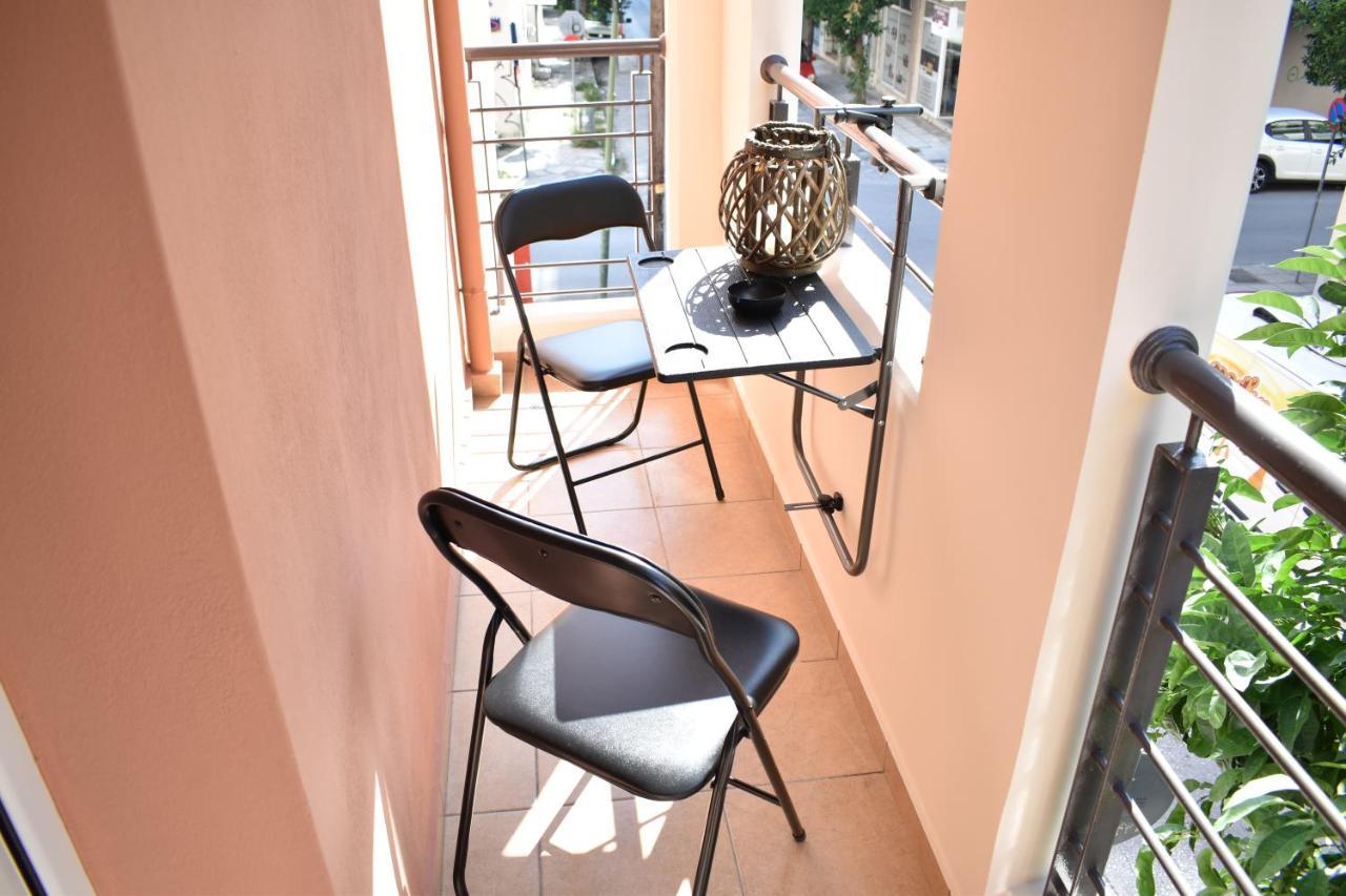 Little Emerald - Central Spot Apartments Volos Exterior photo