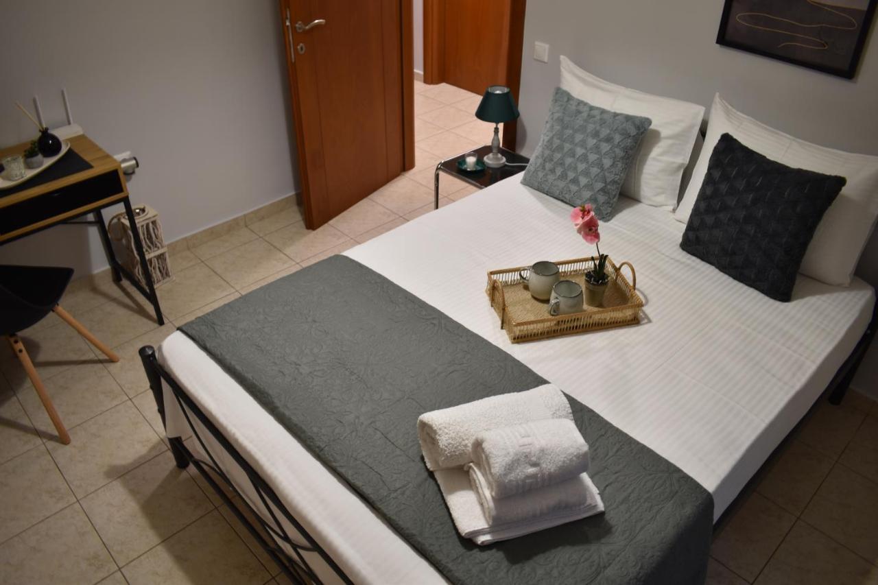 Little Emerald - Central Spot Apartments Volos Exterior photo